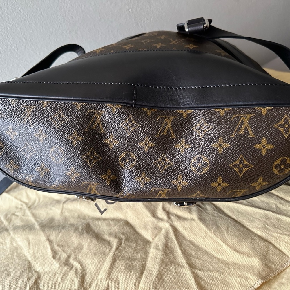 Louis Vuitton Rare Authentic Christoper Monogram Backpack Runway 2004 - Picture 9 of 13